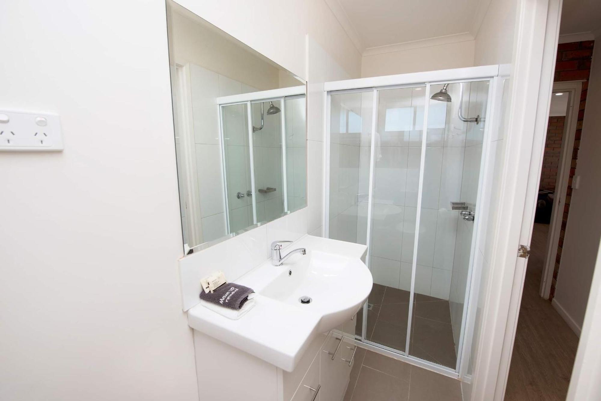 Jacaranda Holiday Units Swan Hill Exterior foto